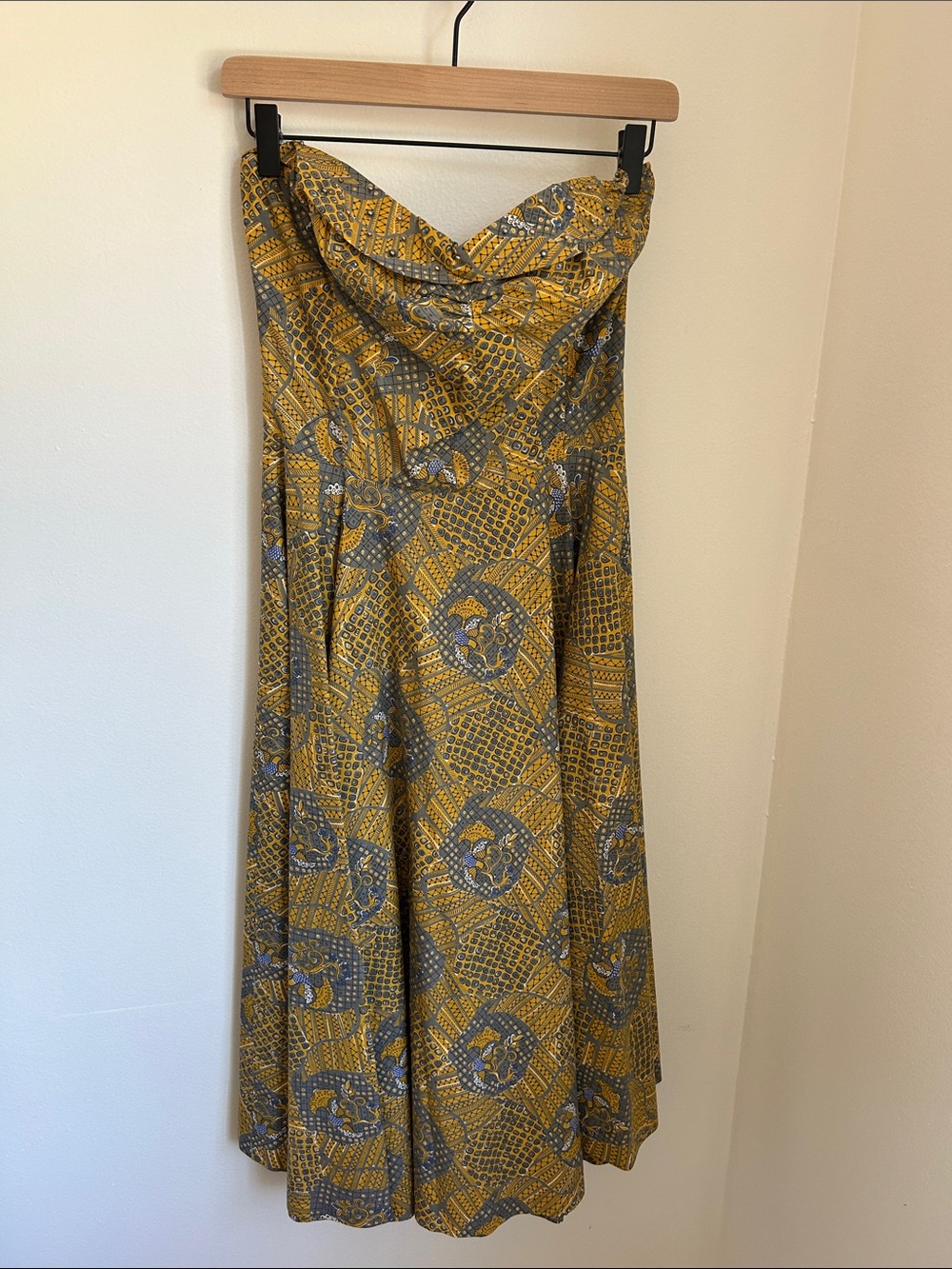 Vintage 1950s Gold Batik-Print Strapless Dress, Sweetheart Bodice, Full-Skirt